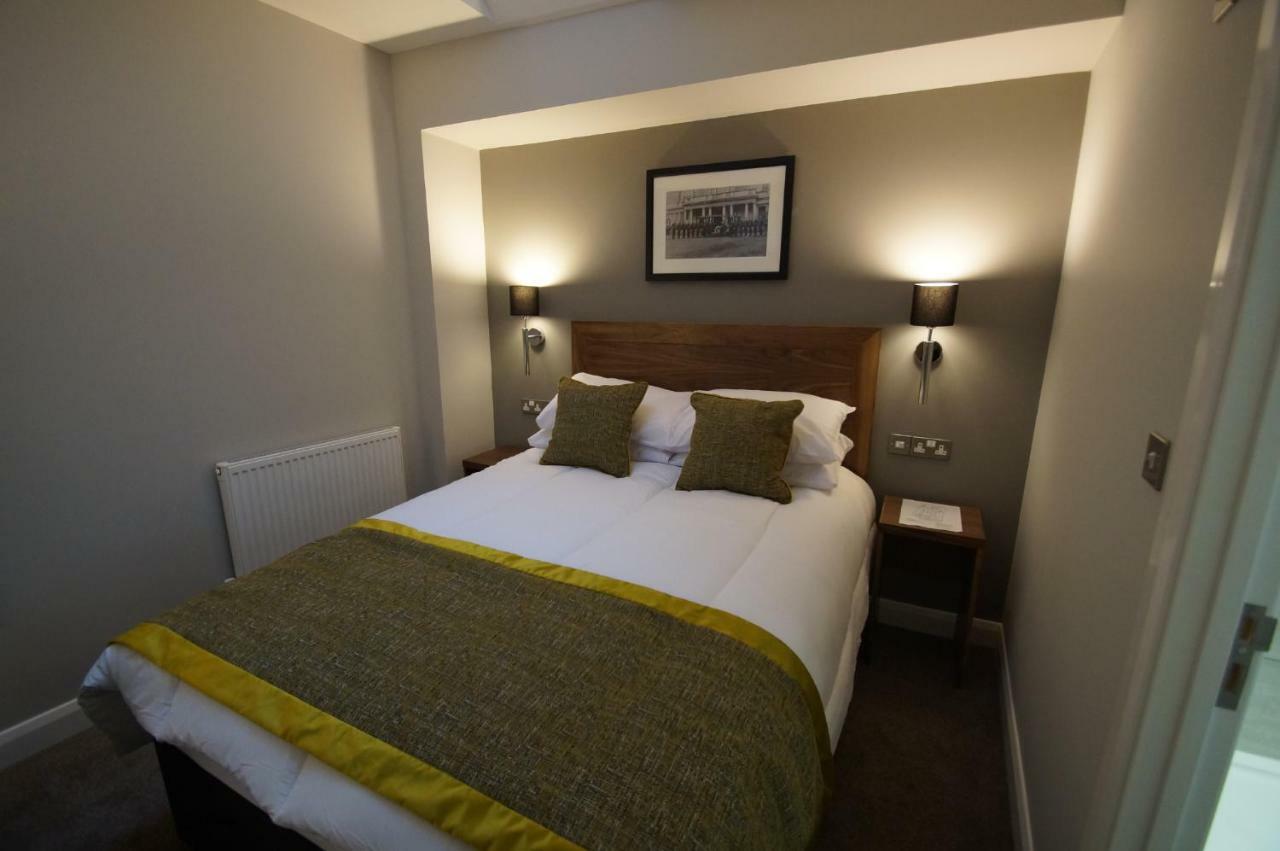 New Park Hotel Carmarthen Zewnętrze zdjęcie
