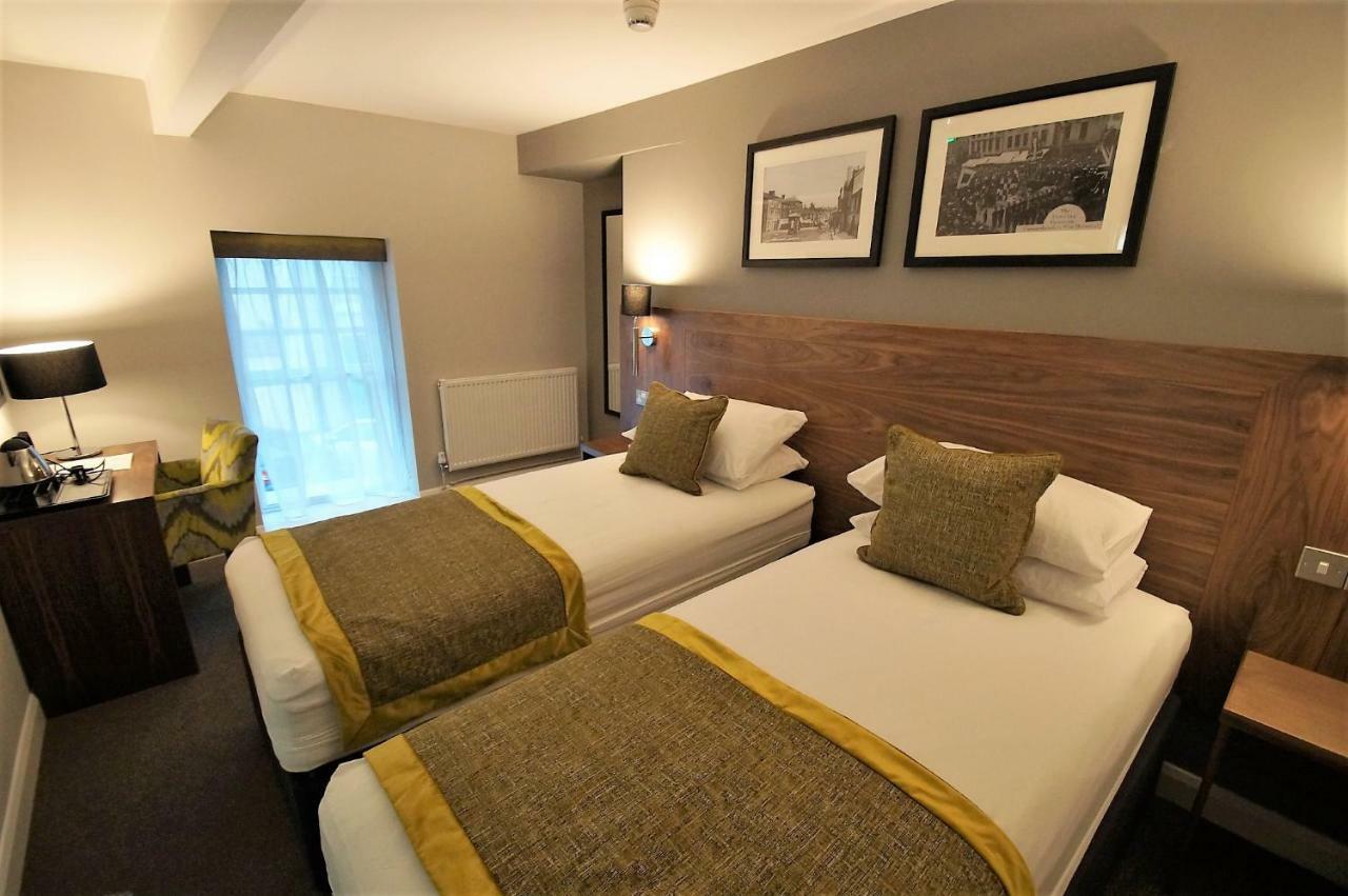 New Park Hotel Carmarthen Zewnętrze zdjęcie