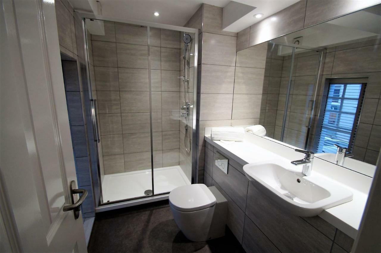 New Park Hotel Carmarthen Zewnętrze zdjęcie