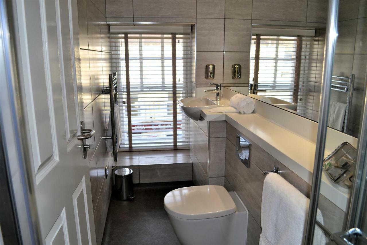 New Park Hotel Carmarthen Zewnętrze zdjęcie
