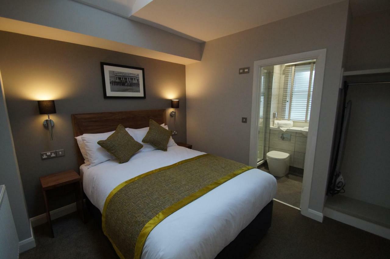 New Park Hotel Carmarthen Zewnętrze zdjęcie