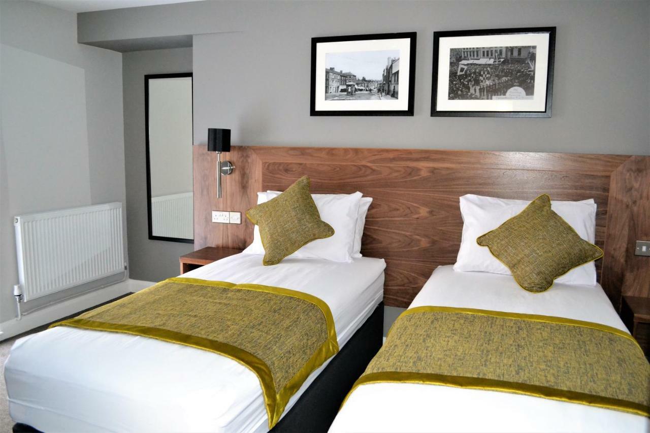 New Park Hotel Carmarthen Zewnętrze zdjęcie